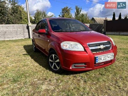Красный Шевроле Авео, объемом двигателя 1.5 л и пробегом 180 тыс. км за 4500 $, фото 1 на Automoto.ua