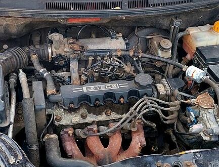 Червоний Шевроле Авео, об'ємом двигуна 1.5 л та пробігом 317 тис. км за 1300 $, фото 1 на Automoto.ua