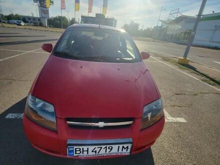 Червоний Шевроле Авео, об'ємом двигуна 1.5 л та пробігом 120 тис. км за 2900 $, фото 1 на Automoto.ua