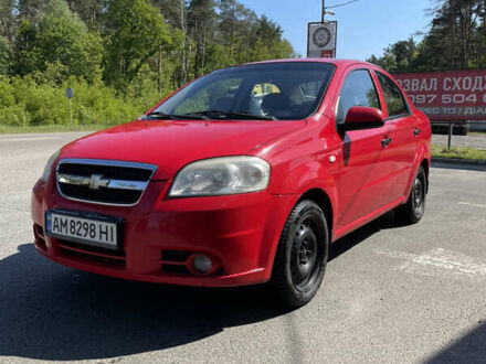 Красный Шевроле Авео, объемом двигателя 1.5 л и пробегом 160 тыс. км за 3800 $, фото 1 на Automoto.ua