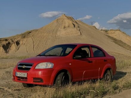 Красный Шевроле Авео, объемом двигателя 1.5 л и пробегом 267 тыс. км за 2750 $, фото 1 на Automoto.ua