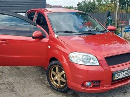 Красный Шевроле Авео, объемом двигателя 2 л и пробегом 78 тыс. км за 5650 $, фото 1 на Automoto.ua
