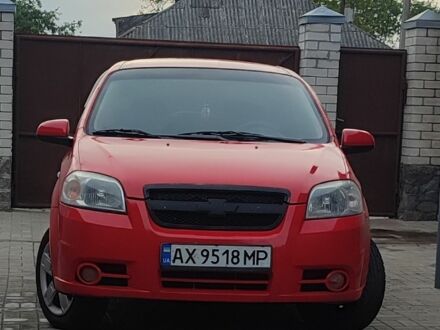 Красный Шевроле Авео, объемом двигателя 1.5 л и пробегом 251 тыс. км за 3800 $, фото 1 на Automoto.ua