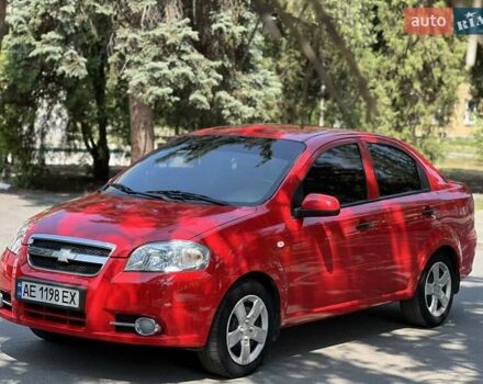 Красный Шевроле Авео, объемом двигателя 1.5 л и пробегом 168 тыс. км за 3999 $, фото 1 на Automoto.ua