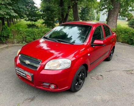 Красный Шевроле Авео, объемом двигателя 1.5 л и пробегом 205 тыс. км за 3990 $, фото 1 на Automoto.ua