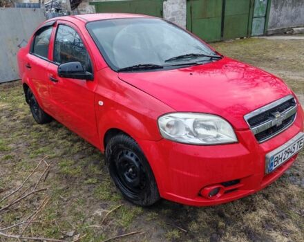 Красный Шевроле Авео, объемом двигателя 1.5 л и пробегом 350 тыс. км за 2500 $, фото 1 на Automoto.ua