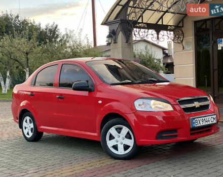 Красный Шевроле Авео, объемом двигателя 1.5 л и пробегом 270 тыс. км за 2999 $, фото 1 на Automoto.ua