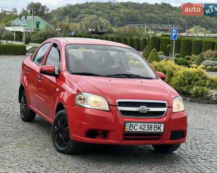 Красный Шевроле Авео, объемом двигателя 1.5 л и пробегом 523 тыс. км за 2700 $, фото 1 на Automoto.ua