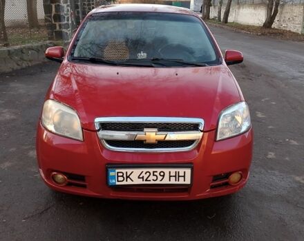 Красный Шевроле Авео, объемом двигателя 1.5 л и пробегом 360 тыс. км за 3150 $, фото 1 на Automoto.ua