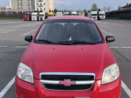 Красный Шевроле Авео, объемом двигателя 0 л и пробегом 222 тыс. км за 2900 $, фото 1 на Automoto.ua