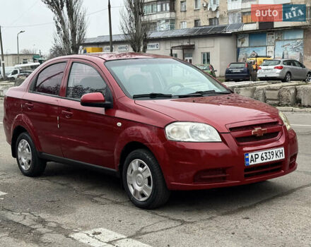 Красный Шевроле Авео, объемом двигателя 1.5 л и пробегом 230 тыс. км за 2450 $, фото 1 на Automoto.ua