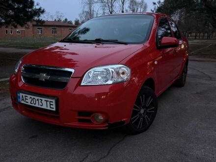 Червоний Шевроле Авео, об'ємом двигуна 1.5 л та пробігом 208 тис. км за 4200 $, фото 1 на Automoto.ua