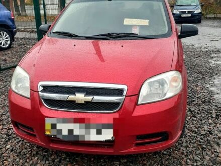 Красный Шевроле Авео, объемом двигателя 1.5 л и пробегом 181 тыс. км за 3850 $, фото 1 на Automoto.ua