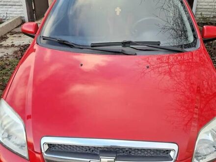 Красный Шевроле Авео, объемом двигателя 1.5 л и пробегом 237 тыс. км за 3600 $, фото 1 на Automoto.ua