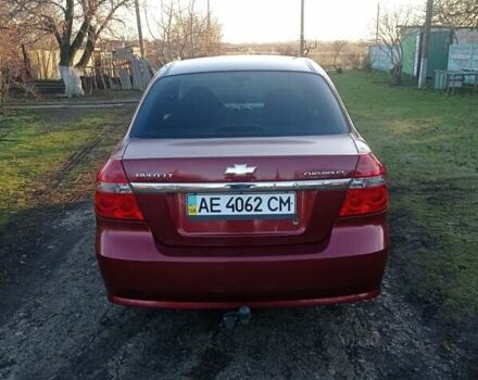 Красный Шевроле Авео, объемом двигателя 1.6 л и пробегом 160 тыс. км за 5200 $, фото 1 на Automoto.ua
