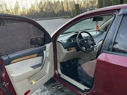 Шевроле Авео 2008 в Житомире на Automoto.ua Красный Шевроле Авео, объемом двигателя 1.6 л и пробегом 186 тыс. км за 3600 $, фото 1 на Automoto.ua
