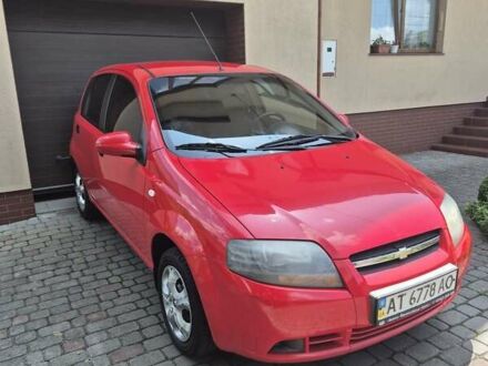Красный Шевроле Авео, объемом двигателя 1.5 л и пробегом 107 тыс. км за 3900 $, фото 1 на Automoto.ua