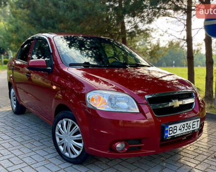Красный Шевроле Авео, объемом двигателя 1.5 л и пробегом 142 тыс. км за 4499 $, фото 1 на Automoto.ua