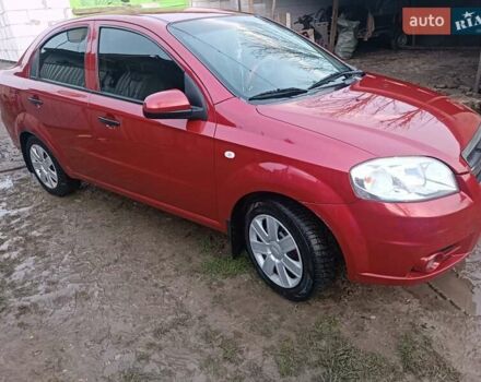 Красный Шевроле Авео, объемом двигателя 1.5 л и пробегом 197 тыс. км за 4100 $, фото 1 на Automoto.ua