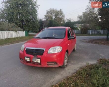 Красный Шевроле Авео, объемом двигателя 1.5 л и пробегом 261 тыс. км за 2000 $, фото 1 на Automoto.ua