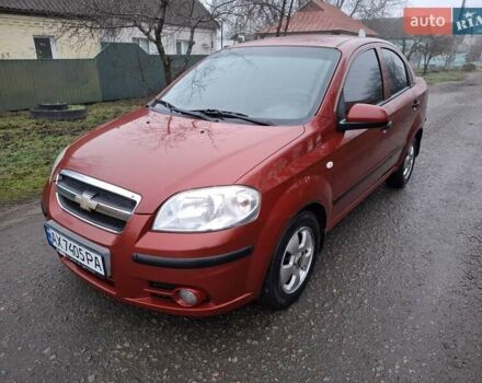 Красный Шевроле Авео, объемом двигателя 1.5 л и пробегом 145 тыс. км за 5500 $, фото 1 на Automoto.ua