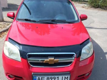 Красный Шевроле Авео, объемом двигателя 1.5 л и пробегом 121 тыс. км за 5200 $, фото 1 на Automoto.ua