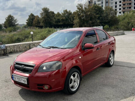 Червоний Шевроле Авео, об'ємом двигуна 1.5 л та пробігом 283 тис. км за 4200 $, фото 1 на Automoto.ua