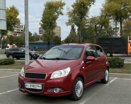 Красный Шевроле Авео, объемом двигателя 1.5 л и пробегом 190 тыс. км за 4300 $, фото 1 на Automoto.ua