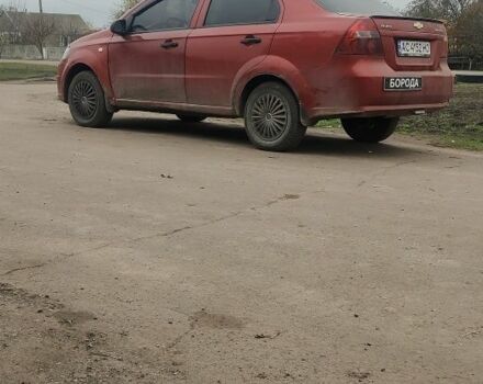 Красный Шевроле Авео, объемом двигателя 1.5 л и пробегом 275 тыс. км за 3000 $, фото 1 на Automoto.ua