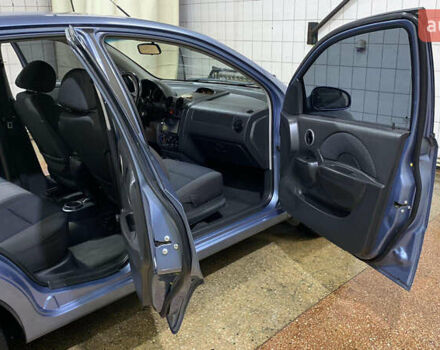 Шевроле Авео, объемом двигателя 1.6 л и пробегом 203 тыс. км за 3500 $, фото 17 на Automoto.ua