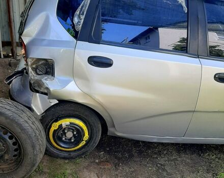 Шевроле Авео, об'ємом двигуна 1.5 л та пробігом 141 тис. км за 1500 $, фото 5 на Automoto.ua