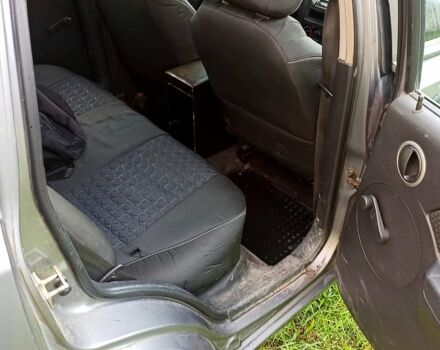 Шевроле Авео, объемом двигателя 1.5 л и пробегом 128 тыс. км за 3600 $, фото 5 на Automoto.ua