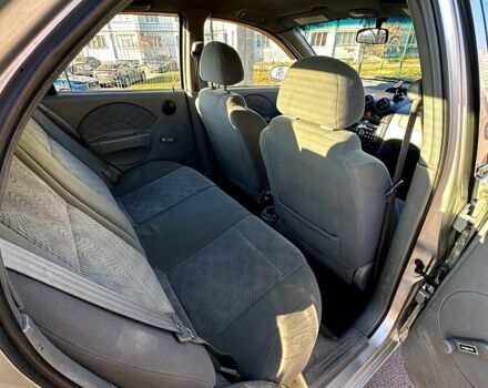 Шевроле Авео, объемом двигателя 1.5 л и пробегом 250 тыс. км за 2100 $, фото 9 на Automoto.ua
