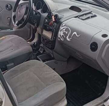 Шевроле Авео, об'ємом двигуна 1.5 л та пробігом 270 тис. км за 2500 $, фото 6 на Automoto.ua