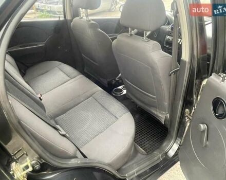 Шевроле Авео, об'ємом двигуна 1.5 л та пробігом 167 тис. км за 2500 $, фото 3 на Automoto.ua