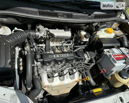 Шевроле Авео, объемом двигателя 1.5 л и пробегом 98 тыс. км за 4000 $, фото 19 на Automoto.ua