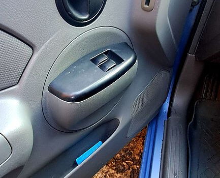 Шевроле Авео, объемом двигателя 1.5 л и пробегом 297 тыс. км за 3200 $, фото 3 на Automoto.ua