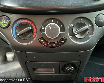 Шевроле Авео, объемом двигателя 1.5 л и пробегом 138 тыс. км за 3300 $, фото 6 на Automoto.ua