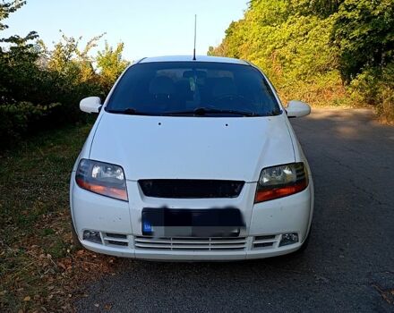 Шевроле Авео, объемом двигателя 1.5 л и пробегом 200 тыс. км за 3400 $, фото 1 на Automoto.ua