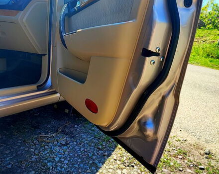 Шевроле Авео, об'ємом двигуна 1.6 л та пробігом 230 тис. км за 4200 $, фото 8 на Automoto.ua