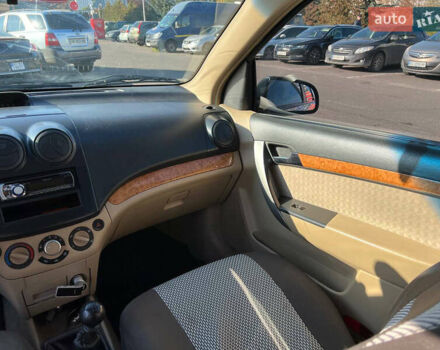 Шевроле Авео, об'ємом двигуна 1.6 л та пробігом 147 тис. км за 3900 $, фото 8 на Automoto.ua