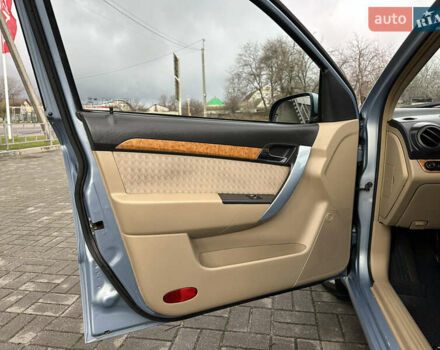 Шевроле Авео, об'ємом двигуна 1.6 л та пробігом 199 тис. км за 3699 $, фото 9 на Automoto.ua