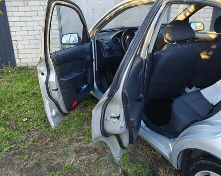 Шевроле Авео, об'ємом двигуна 1.5 л та пробігом 205 тис. км за 4200 $, фото 7 на Automoto.ua