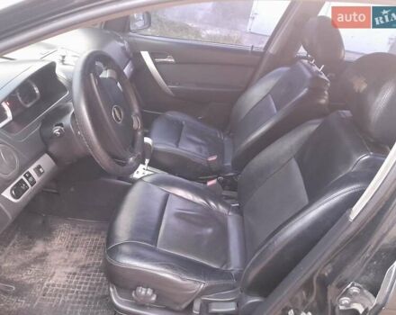 Шевроле Авео, объемом двигателя 1.5 л и пробегом 250 тыс. км за 3500 $, фото 6 на Automoto.ua