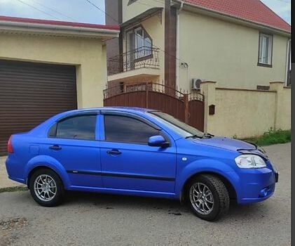 Шевроле Авео, объемом двигателя 1.5 л и пробегом 180 тыс. км за 3800 $, фото 2 на Automoto.ua