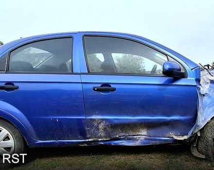 Шевроле Авео, об'ємом двигуна 1.5 л та пробігом 115 тис. км за 1600 $, фото 2 на Automoto.ua