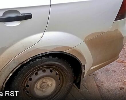 Шевроле Авео, об'ємом двигуна 1.5 л та пробігом 200 тис. км за 3000 $, фото 3 на Automoto.ua