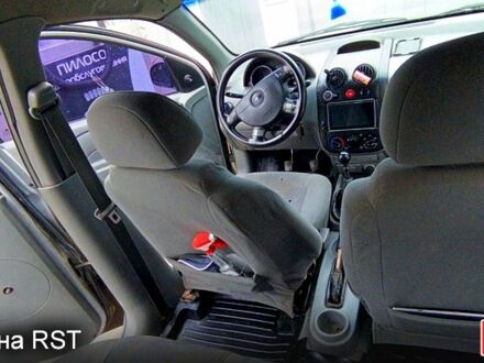 Шевроле Авео, объемом двигателя 1.5 л и пробегом 167 тыс. км за 2500 $, фото 1 на Automoto.ua