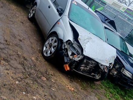 Шевроле Авео, объемом двигателя 1.5 л и пробегом 0 тыс. км за 1000 $, фото 1 на Automoto.ua