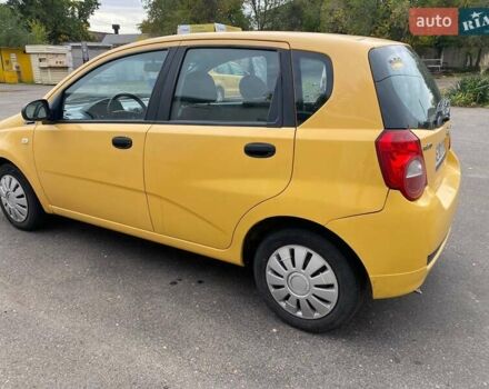 Желтый Шевроле Авео, объемом двигателя 1.2 л и пробегом 188 тыс. км за 3950 $, фото 3 на Automoto.ua